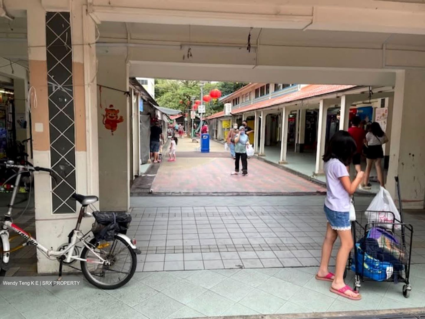 Yishun Ring Road (D27), Retail #561529241